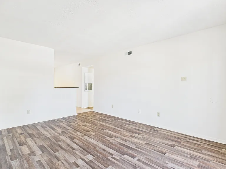 2902 Prairie Flower Cir — Photo 7