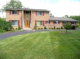 30580 Cheviot Hills Dr, Franklin, MI