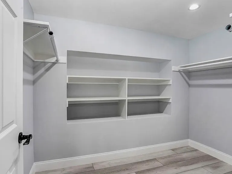 1960 McKinley St #1 — Photo 10