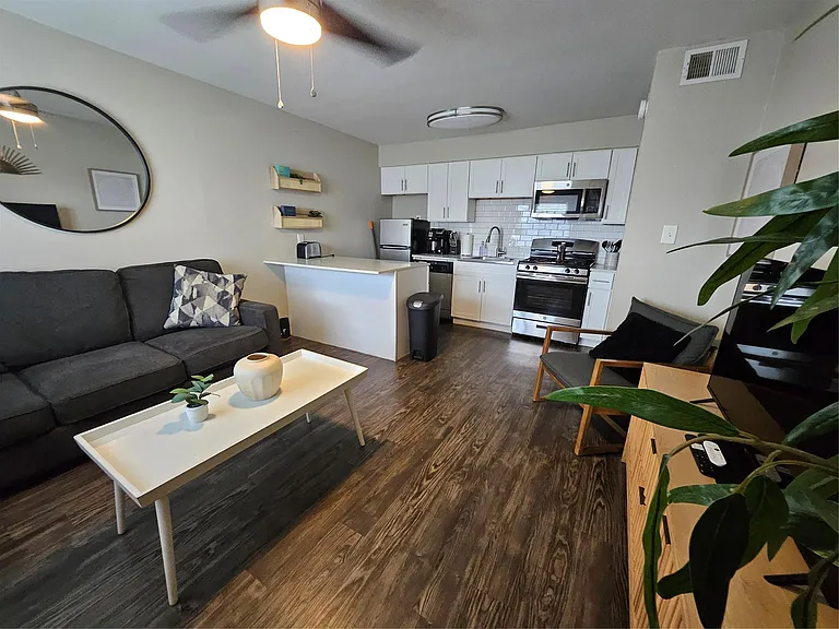 3503 Harmon Ave #103 — Photo 4