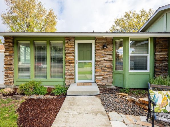 3313 S Minuteman Pl, Boise, ID 83706