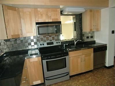 2nd image of 817 Norfolk Ave