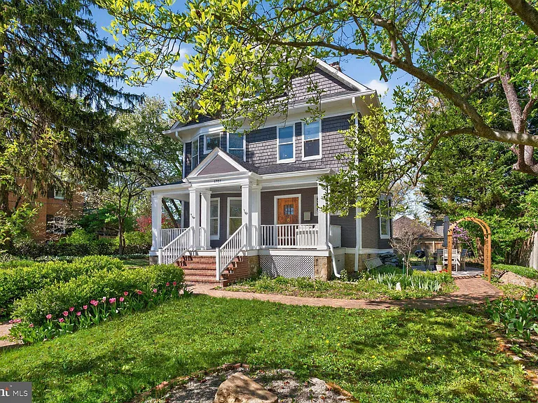 4701 Cumberland Ave — Photo 1