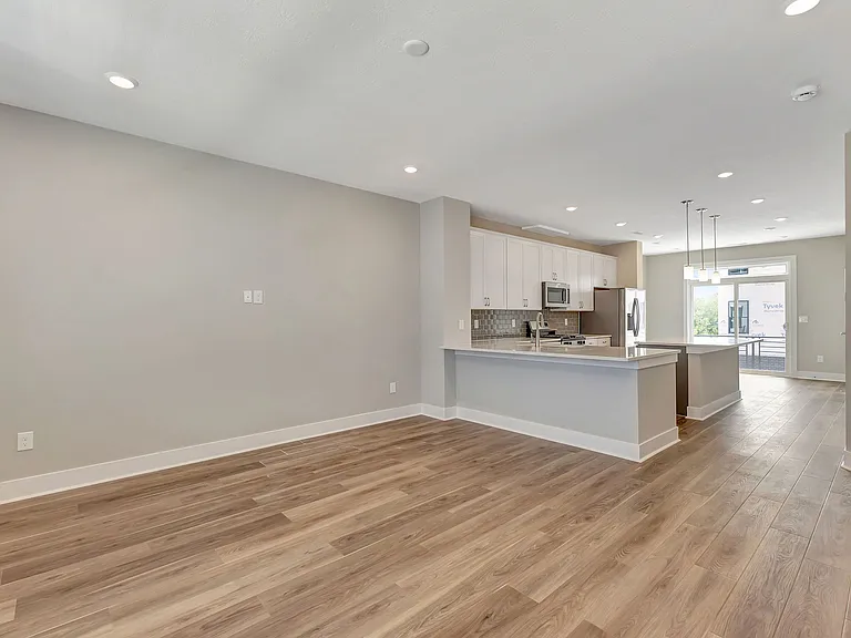 6358 Coverage Ct — Photo 11