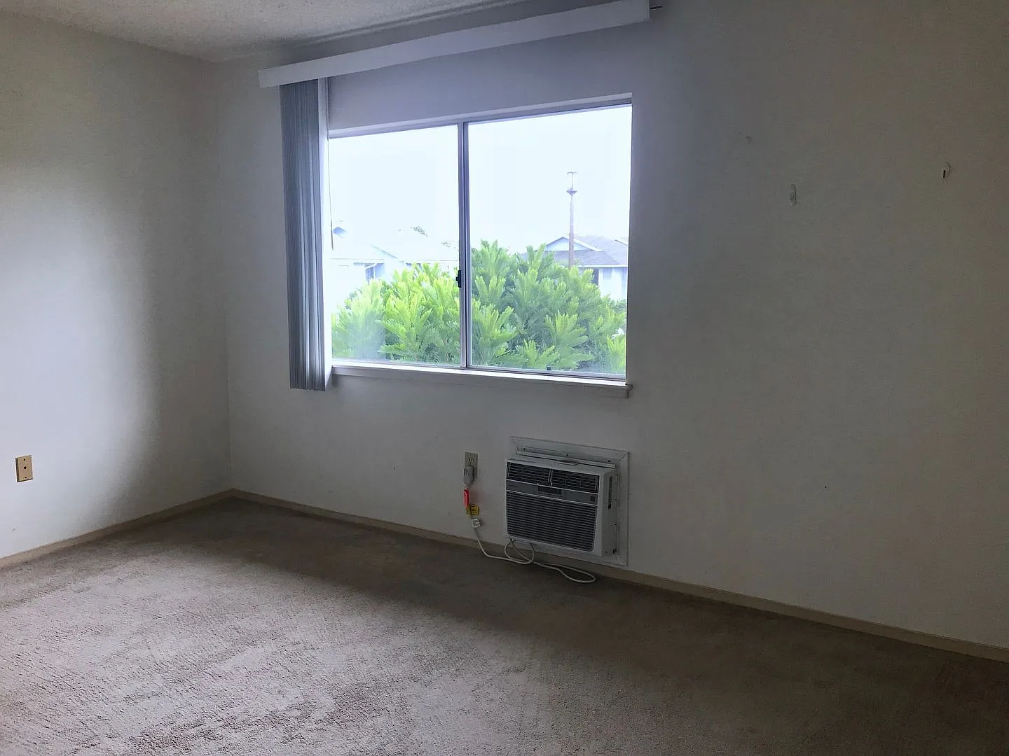 Kumelewai Gardens 1 Bedroom, 1 Bath, 1 Parking — Photo 2