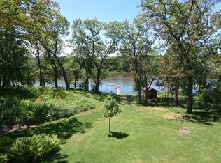 5453 N Sunnyshore Ln, Janesville, WI 53545