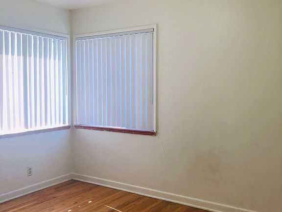 4th image of 1726 W Kentucky Ave
