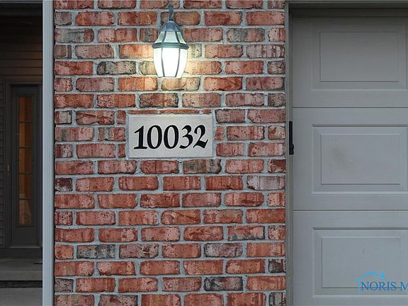 3rd image of 10032 N Shannon Hills Dr