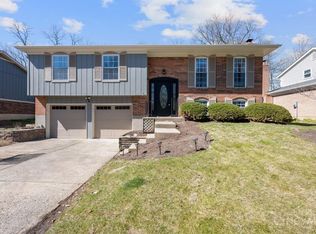 8851 Pembrooke St, Maineville, OH 45039