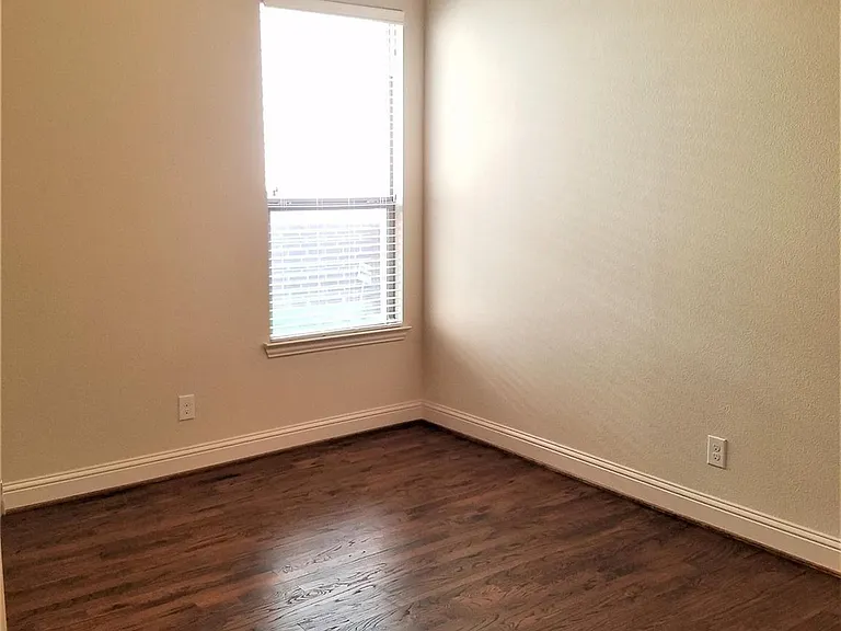 8714 Isaac St — Photo 39