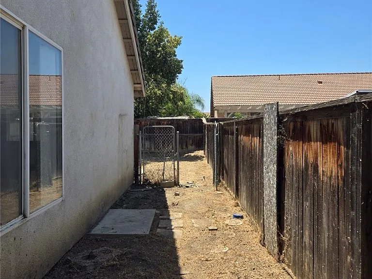 421 Steiner Dr — Photo 28