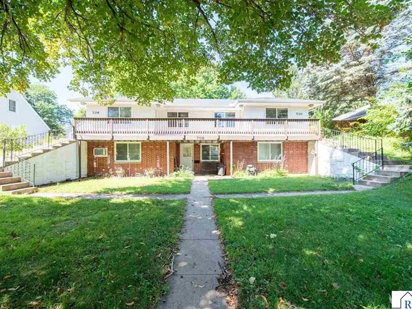 706 N 8th St, Saint Peter, MN 56082