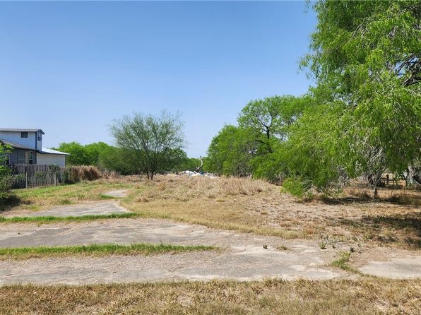 237 N County Road 1035, Kingsville, TX 78363