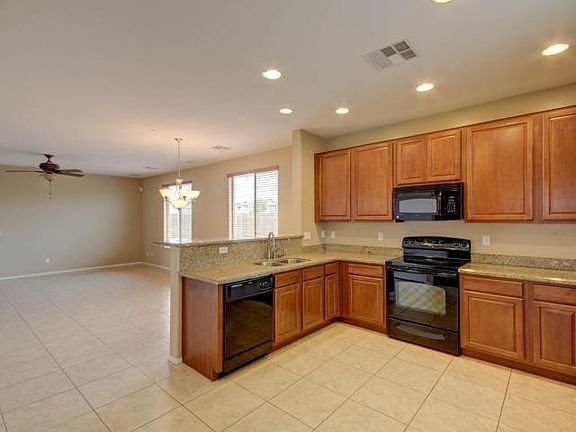 3rd image of 12731 W Chucks Ave