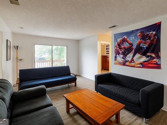 3rd image of 394 Oconee St APT 21