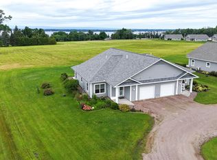 10 Westside Vlg #10, Grand Isle, VT 05458