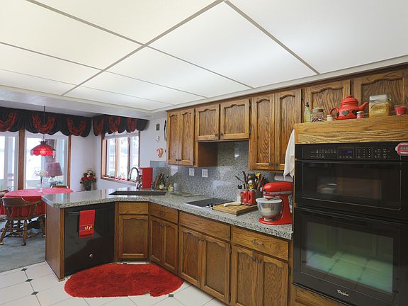 4th image of 2710 Breezy Heights Dr