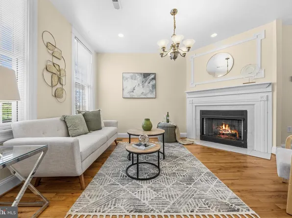 3032 Park Pl NW, Washington, DC 20001