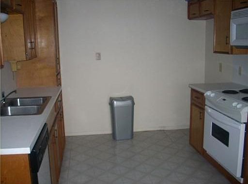 5th image of 4102 Fonvilla Cir