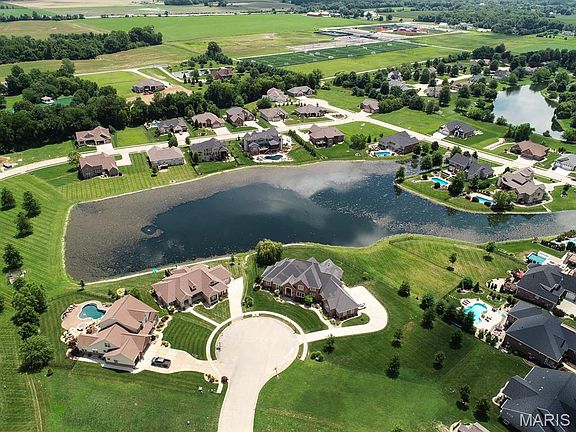 2nd image of 3511 S Arbor Lake Dr