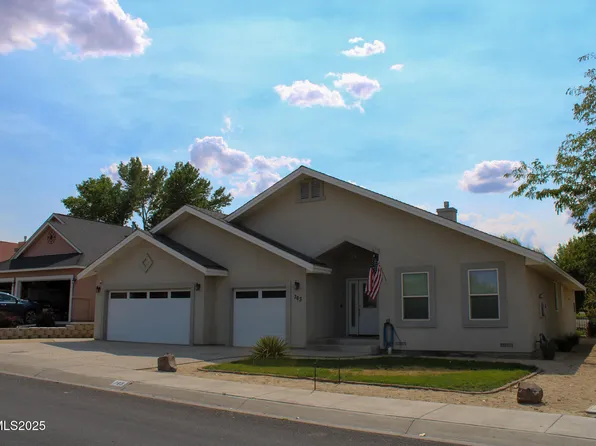 763 Divot Dr, Fernley, NV 89408