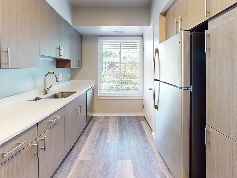 Seneca Place — Photo 60