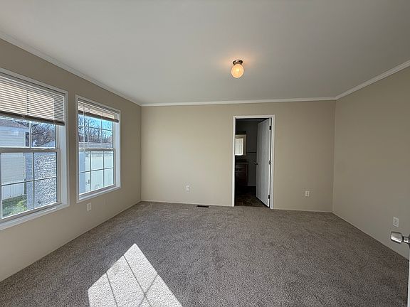 3rd image of 8519 Skyline St SW #125