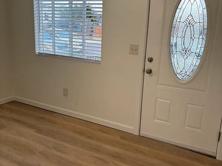 3676 Euclid Ave — Photo 5