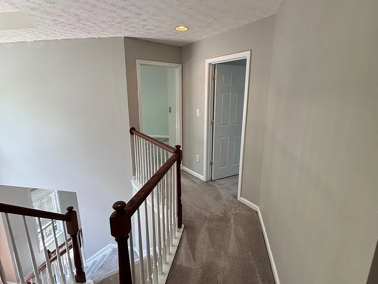 504 Thames Cir — Photo 56