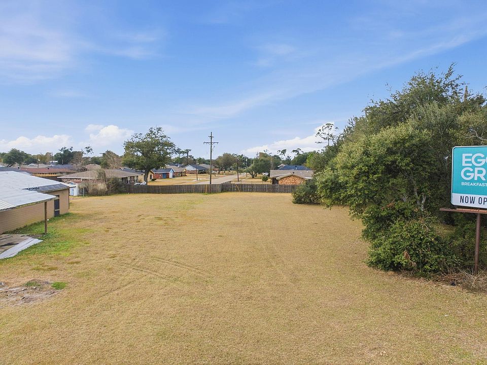 1st image of 2434A Gerstner Memorial Dr