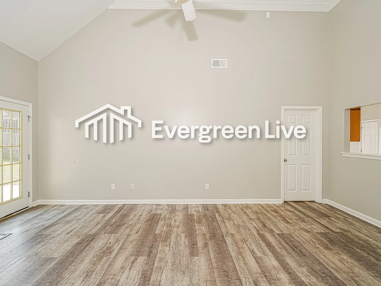 3 bed, 2.0 bath, 1279 sqft, $1,645 — Photo 4