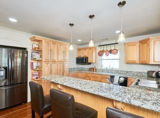 743 Main St APT 4, Reading, MA 01867