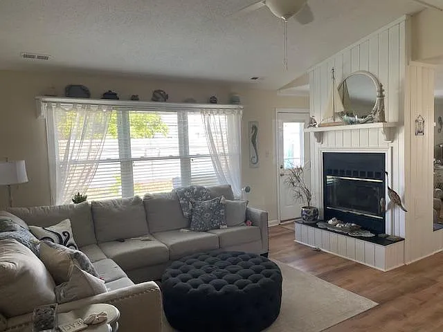 1012 Levy Loop — Photo 7