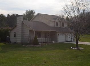 9882 E Valley Hills Dr, Traverse City, MI 49684