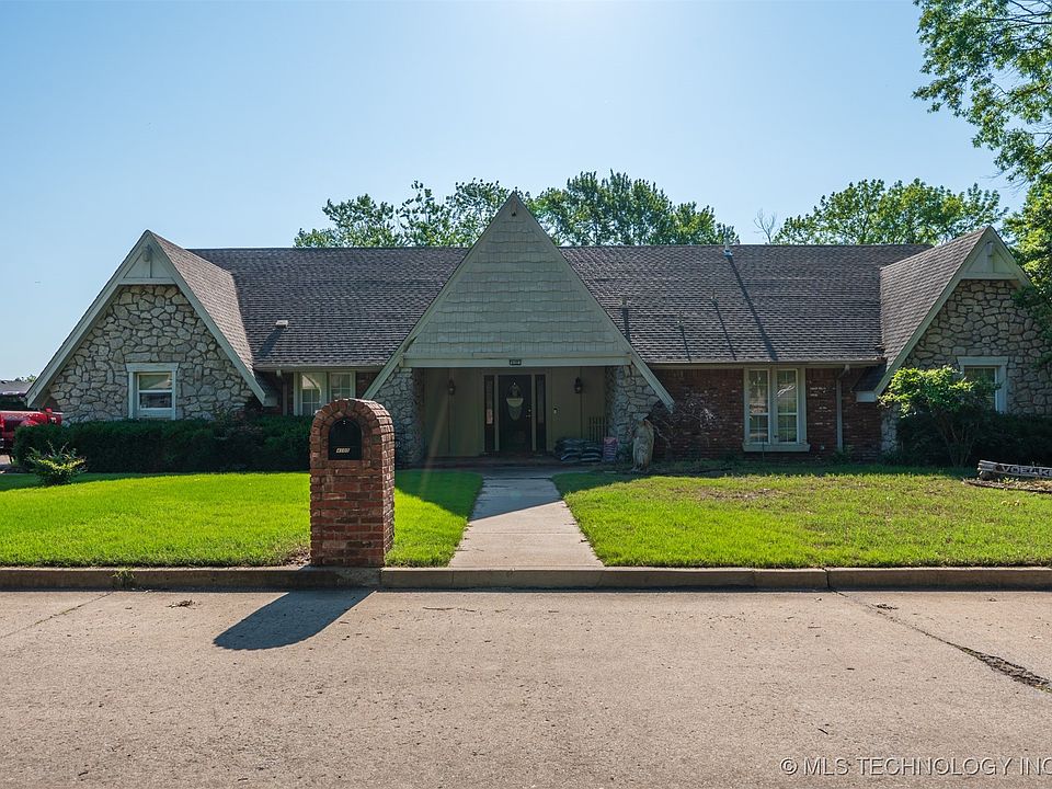 1st image of 4105 S Fern Pl