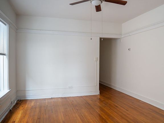 4th image of 1466 W Argyle St #2R
