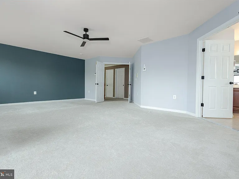 105 Ticonderoga Dr — Photo 18