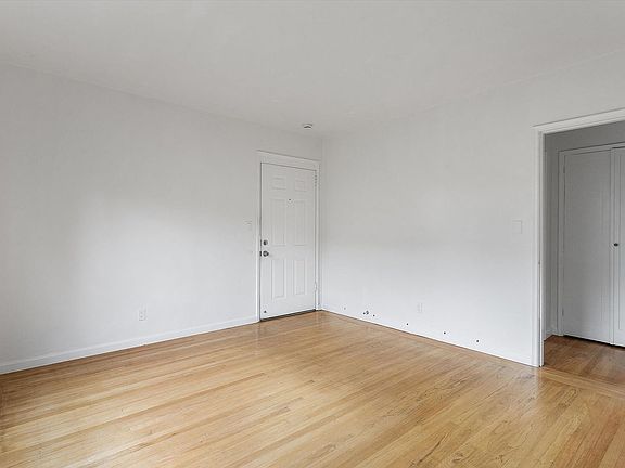 5th image of 1537 Everett St #B