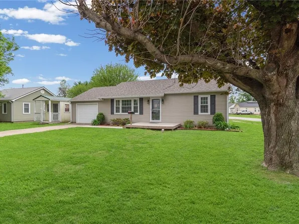 200 E 5th St, Norborne, MO 64668