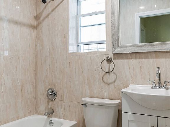 5th image of 662-662 Crotona Park S #2