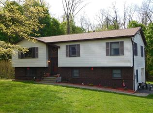 216 River Rd N, Wappingers Falls, NY 12590