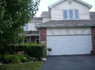 10757 Canterbury Dr, Mokena, IL 60448