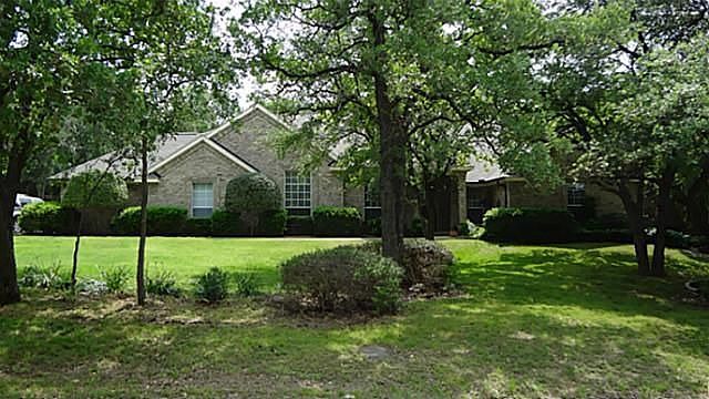 1st image of 160 Knob Hill Ln