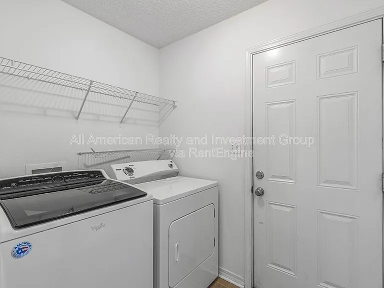 203 Citadel Ln — Photo 14