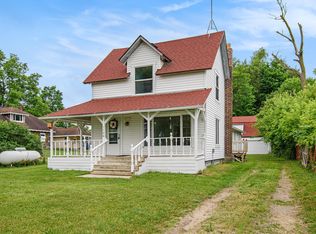 7588 S Crystal Rd, Carson City, MI 48811