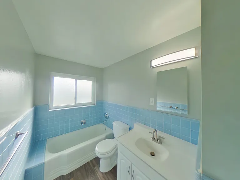 123 N El Camino — Photo 20