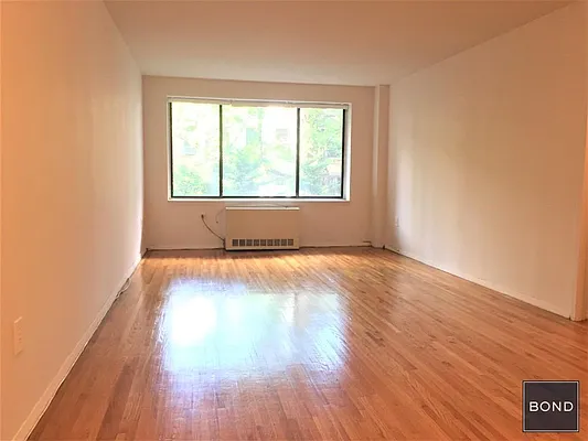 Rented by Bond New York | media 1