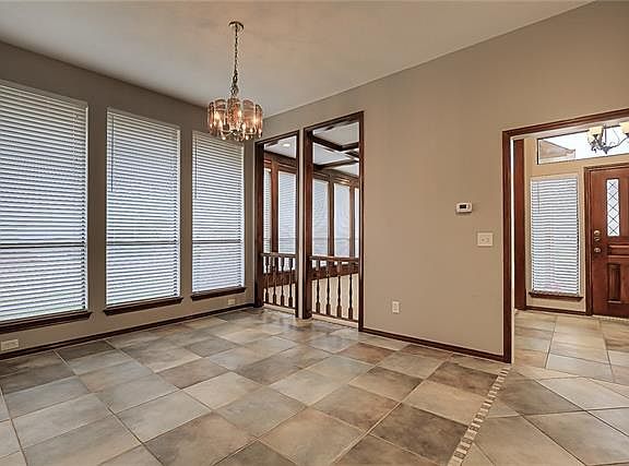 5th image of 802 Oakway Ct