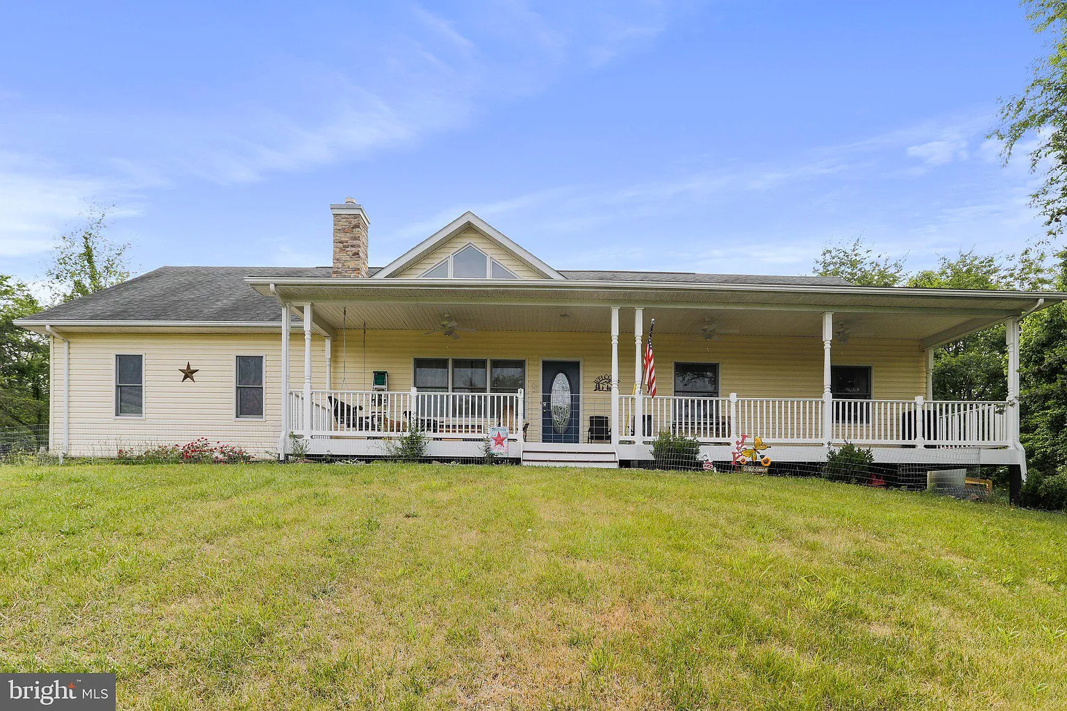 96 Woodbrier Ln photo 1