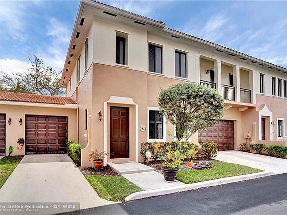 3rd image of 2412 Venetian Way #2412